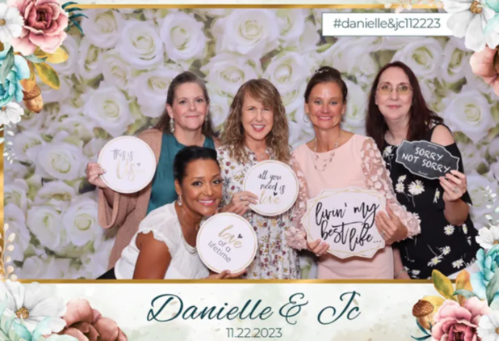 Tampa Wedding Photo Booth Rental Trends for the Upcoming Season 
